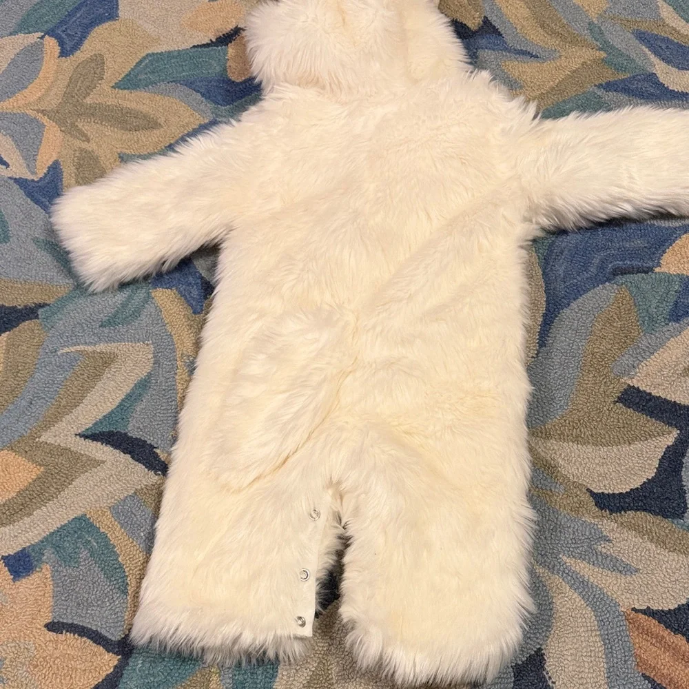 Pottery Barn Woodland Baby
Goat Costume - Picture 7 of 8